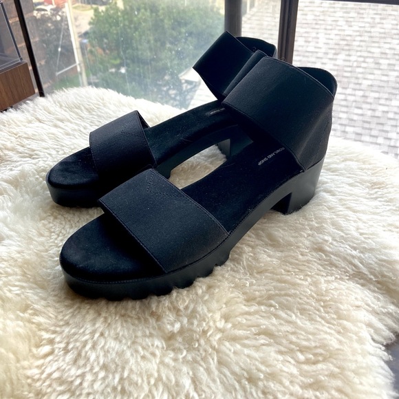 James Rowland Elastic Leather Dual Strap Sandal - Picture 5 of 5